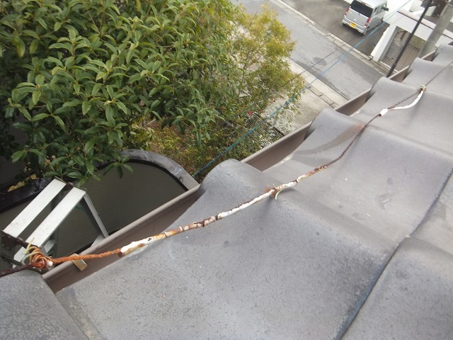 経年劣化により切れかけた番線